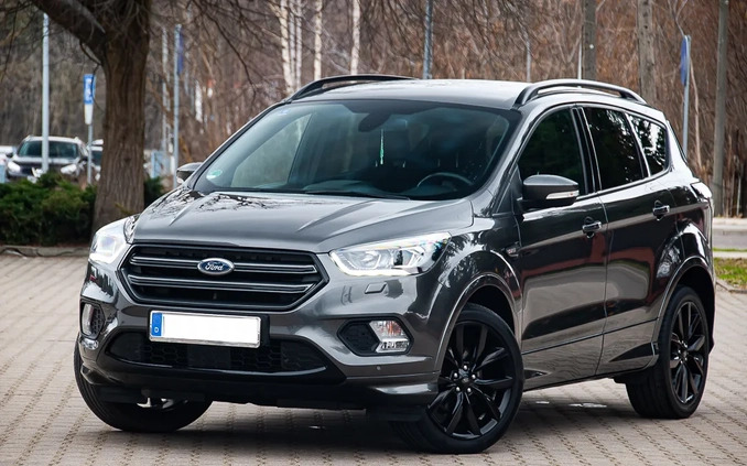 Ford Kuga cena 68900 przebieg: 102000, rok produkcji 2017 z Sochaczew małe 781